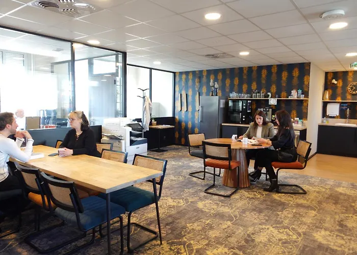 Mitwit Office Coliving 아르카숑